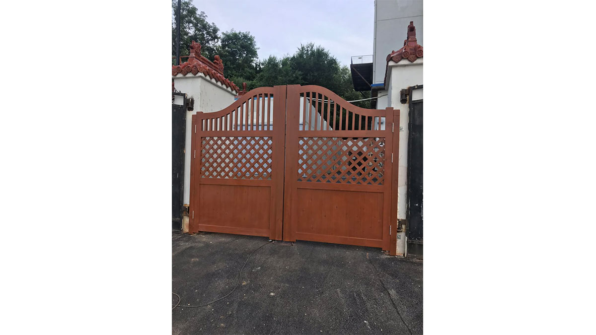 防腐木-小院門(mén)頭